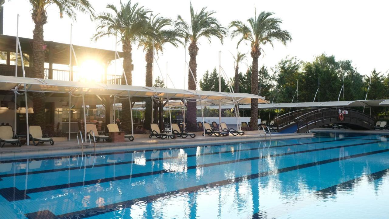 Crystal De Luxe Resort & Spa Kemer Dış mekan fotoğraf